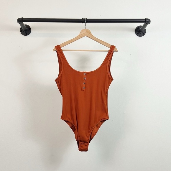 NWT L*Space Ridin’ High Ribbed Float On One Piece Swimsuit in Amber Orange - Picture 4 of 7